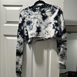 Tie-Dye Cropped Sweatshirt - Black and White